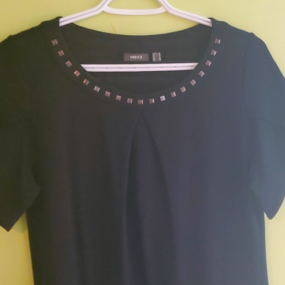 Dress - Picture 1 of 5